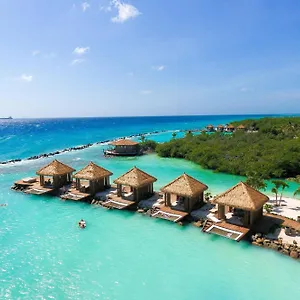 Renaissance Wind Creek Aruba Feriested