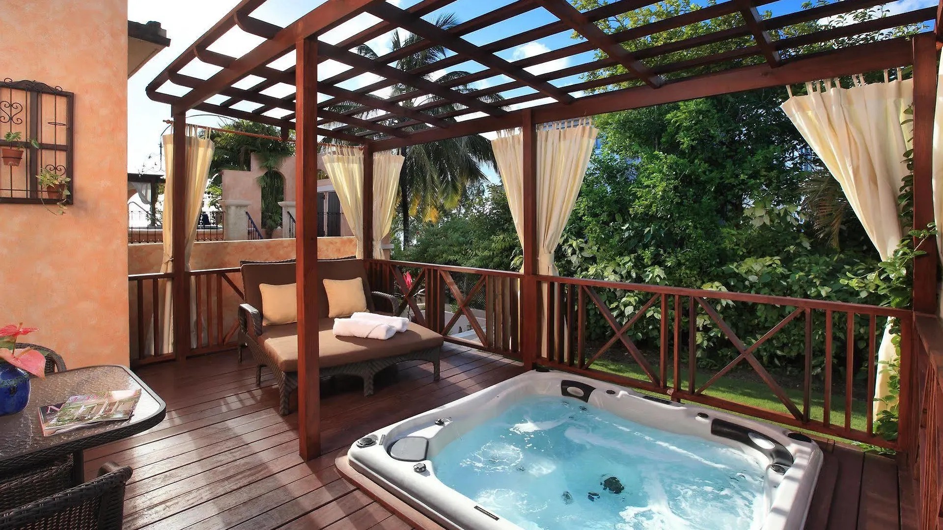 Little Arches Boutique Hotel - Adults Only Oistins