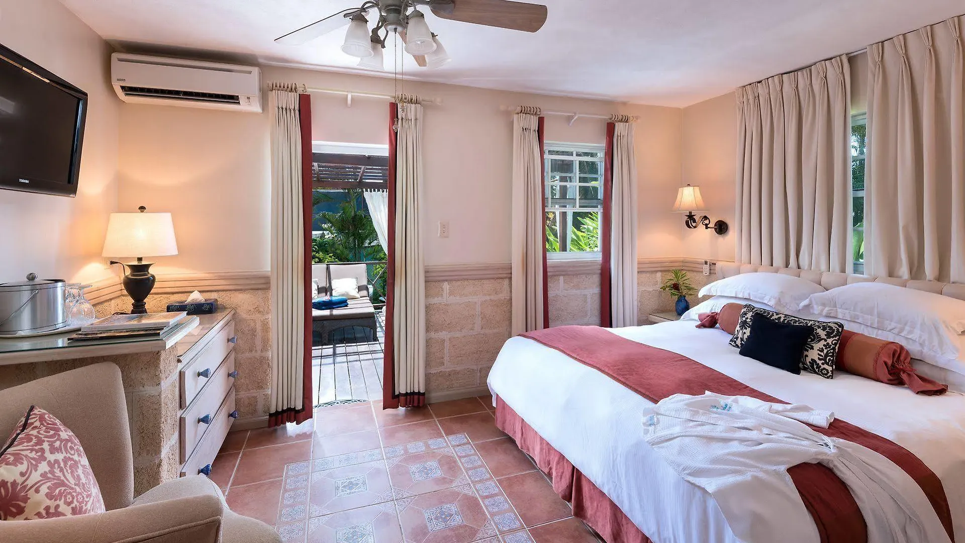 Little Arches Boutique Hotel - Adults Only Oistins 4*,