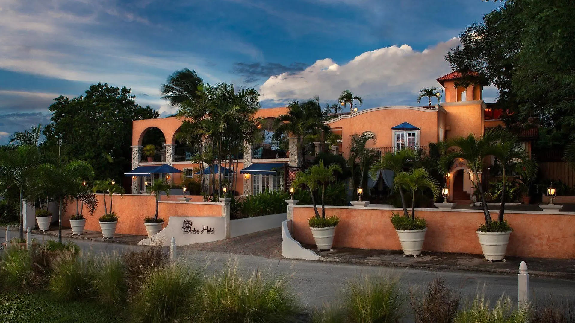 Little Arches Boutique Hotel - Adults Only Oistins 4*,